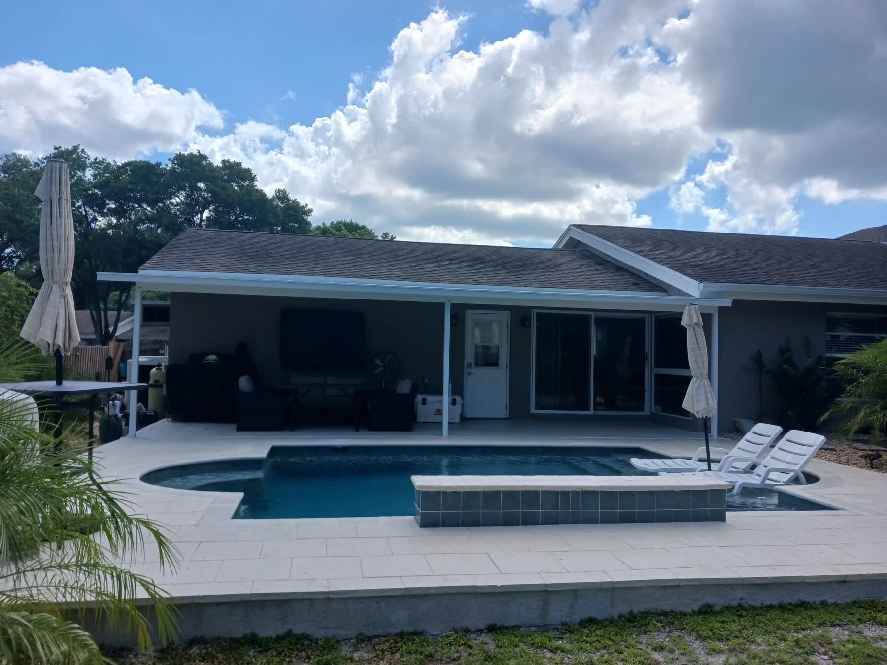 Pool enclosure service preview